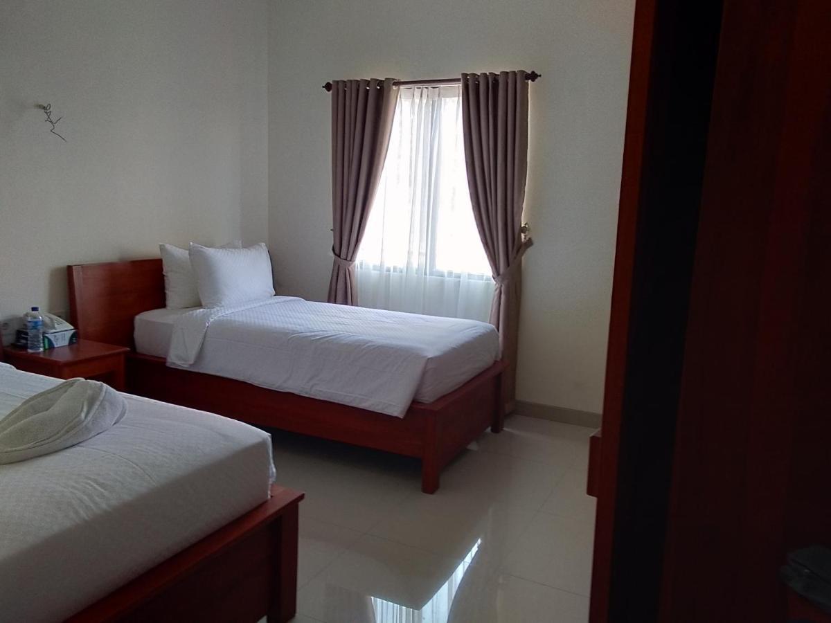 Kalton Hotel Labuan Bajo Luaran gambar