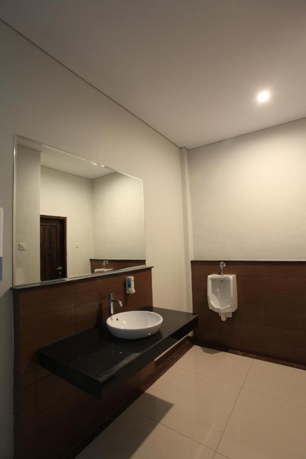 Kalton Hotel Labuan Bajo Luaran gambar
